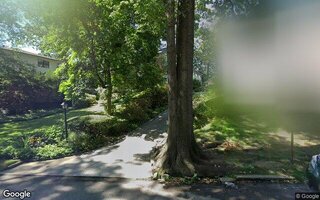 87-18 Santiago St, Hollis, NY 11423