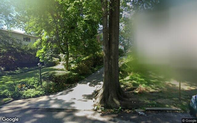 87-18 Santiago St, Hollis, NY 11423