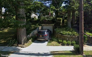 87-19 Santiago St, Hollis, NY 11423