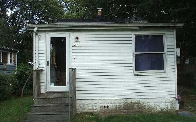 87 Lynbrook Dr, Mastic Beach, NY 11951 (Incomplete)