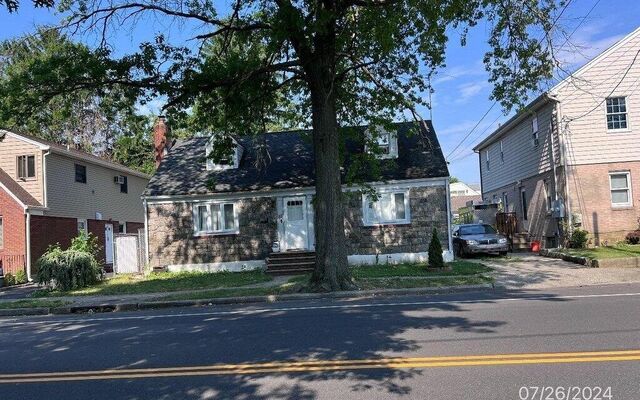 87 Nassau Blvd, West Hempstead, NY 11552 (Road)