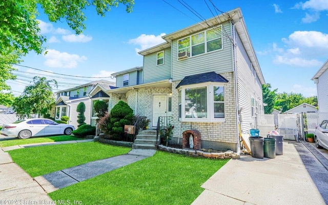 87 Pemberton Ave, Staten Island, NY 10308 (Yard)