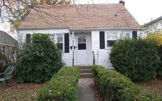870 Jay Dr, Wantagh, NY 11793