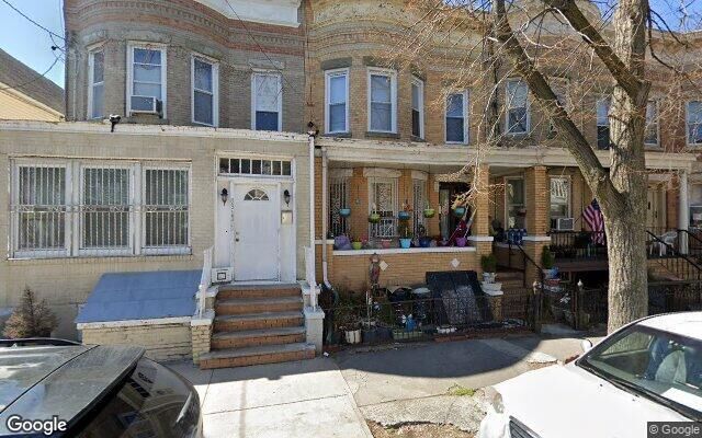 88-18 74th Pl, Woodhaven, NY 11421
