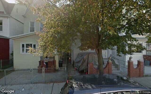 88-24 89th St, Woodhaven, NY 11421