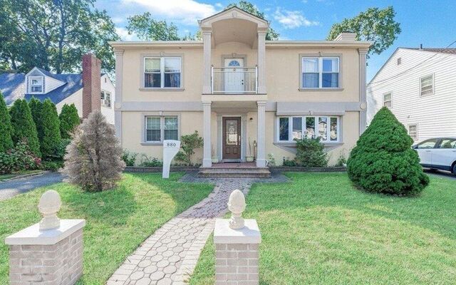 880 Barth Dr, North Baldwin, NY 11510 (Yard)