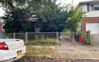 89 Hunnewell Ave, Elmont, NY 11003