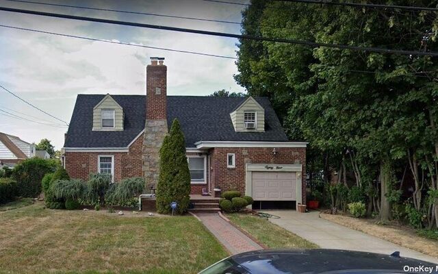 89 Law St, Valley Stream, NY 11580 (House View)