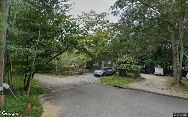 9 Crystal Dr, East Hampton, NY 11937