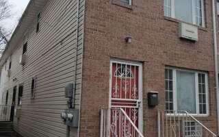 9 Holmes Ln, Brooklyn, NY 11236