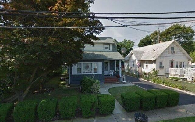 9 Prospect Ave, East Rockaway, NY 11518