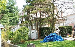9 Rose Ave, Glen Cove, NY 11542