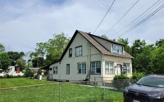 9 South Rd, Central Islip, NY 11722