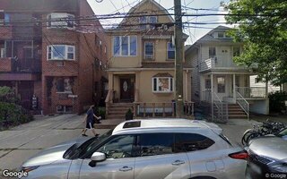 90-22 52nd Ave, Elmhurst, NY 11373