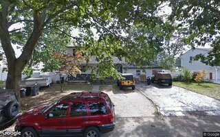 90 30th St, Copiague, NY 11726