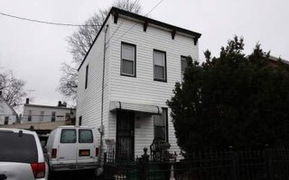 90 Glen St, Brooklyn, NY 11208