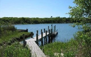 900 Mason Dr, Cutchogue, NY 11935