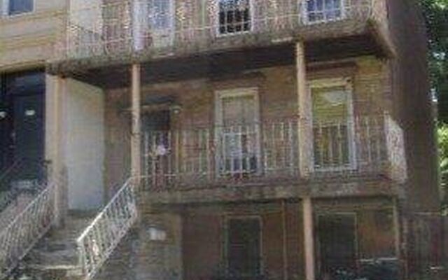 906 Putnam Ave, Brooklyn, NY 11221