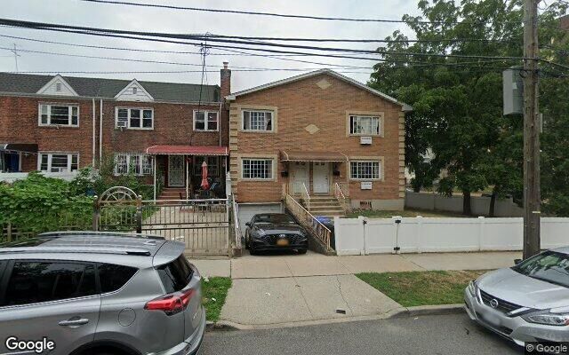 91-53 195th St, Hollis, NY 11423