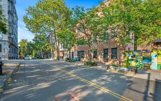 91 Hudson Ave, Brooklyn, NY 11201