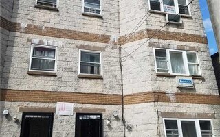 92-12 175th St, Jamaica, NY 11433