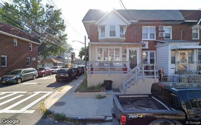 92-20 95th St, Woodhaven, NY 11421