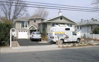92 Harris Dr, Oceanside, NY 11572