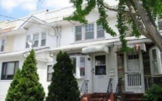 93-03 76th St, Woodhaven, NY 11421
