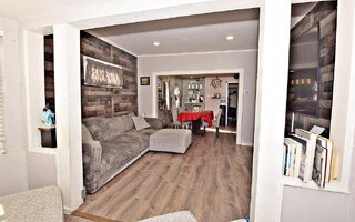 93-28 74th Pl, Woodhaven, NY 11421