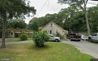 94 Brookfield Ave, Center Moriches, NY 11934