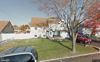 945 N Ontario Ave, Lindenhurst, NY 11757