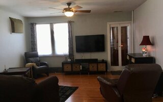 95-06 243rd St, Floral Park, NY 11001