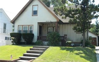 95 Nottingham Rd, Malverne, NY 11565