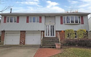 950 Washington St, Baldwin, NY 11510