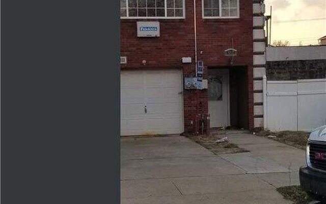 952 Hemlock St, Brooklyn, NY 11208