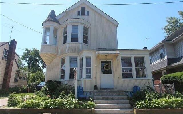 96 Floral Blvd, Floral Park, NY 11001