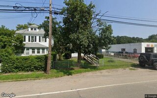 96 Old Quogue Rd, Riverhead, NY 11901