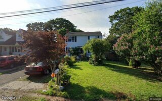 96 Pinewood Dr, Shirley, NY 11967