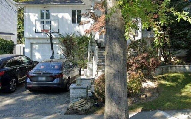 968 East End, Woodmere, NY 11598 (Road)