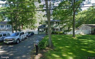 97 Hanson Pl, Ronkonkoma, NY 11779