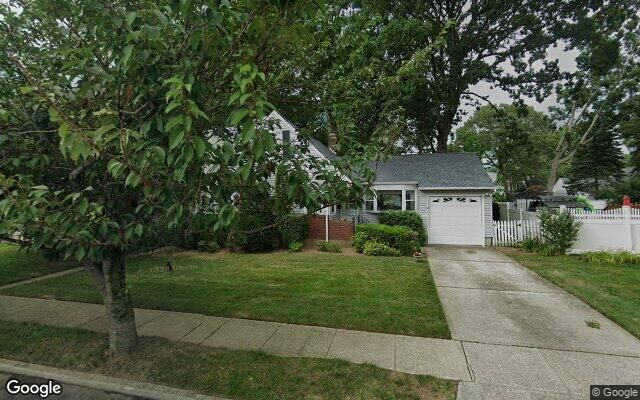 97 Rhode Island Ave, Massapequa, NY 11758