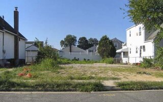 975 2nd Ave, Franklin Square, NY 11010
