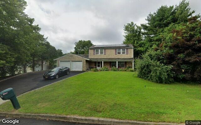 98 Sequoia Dr, Coram, NY 11727