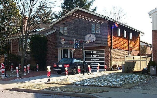 988 Lydia Pl #1, Baldwin, NY 11510