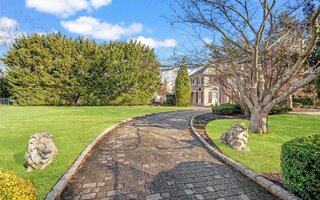99 Handsome Ave, Sayville, NY 11782