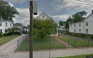 99 Railroad Ave, Patchogue, NY 11772