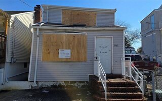 9960 164th Rd, Howard Beach, NY 11414