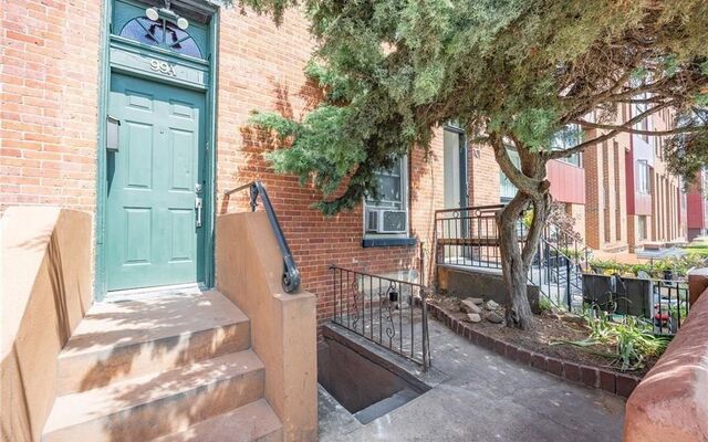 99A 3rd St, Brooklyn, NY 11231 (Porch)