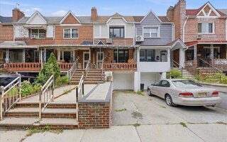 E 59th St, New York, NY 10022