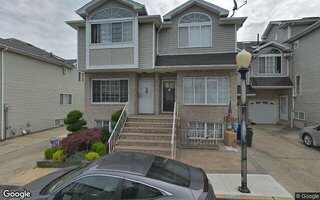 Latourette Ln, Staten Island, NY 10314